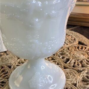 Elegant Vintage Milk Glass Urn/Vase/Plant Holder